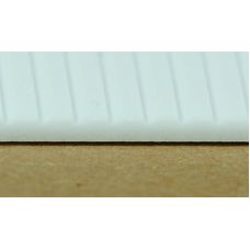 EV 2020 - Imitácia drevenej steny s drážkami tvaru "V", hrúbka 0,5 mm, rozteč drážok 0,5 mm, priečne